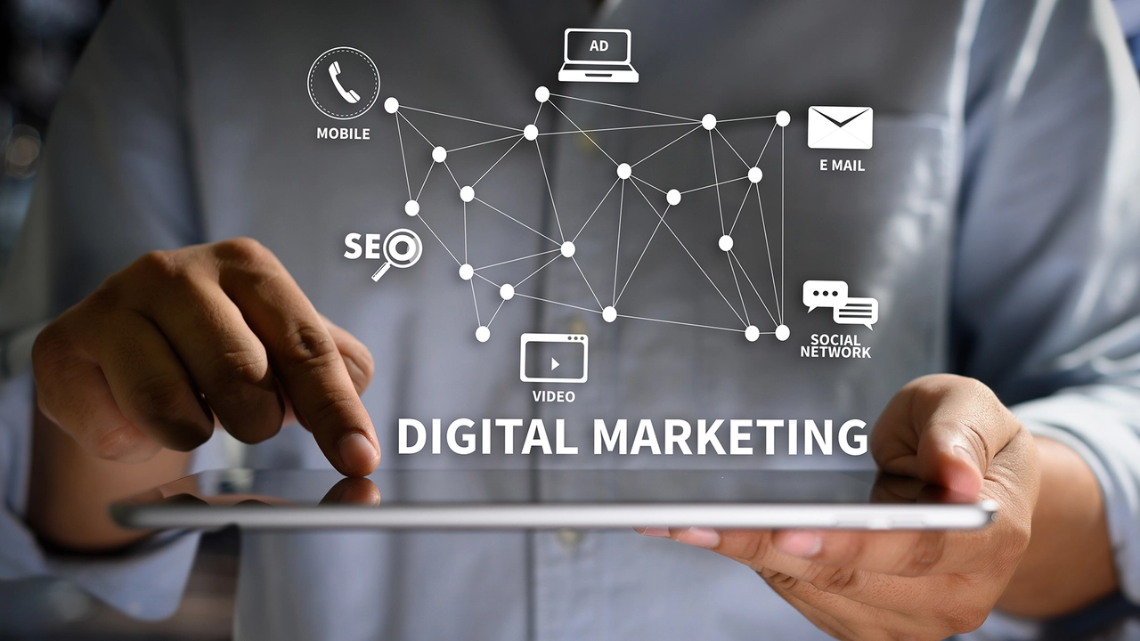 How can a business benefit from digital marketing in 2022?